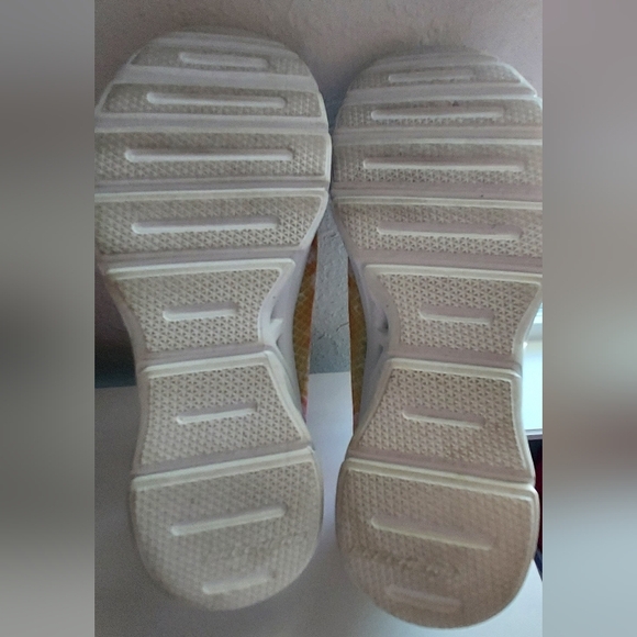 Skechers Glide Step Memory Foam Sneakers Comfort Shoe Tie Dye Rainbow 9.5 Air - Picture 9 of 10